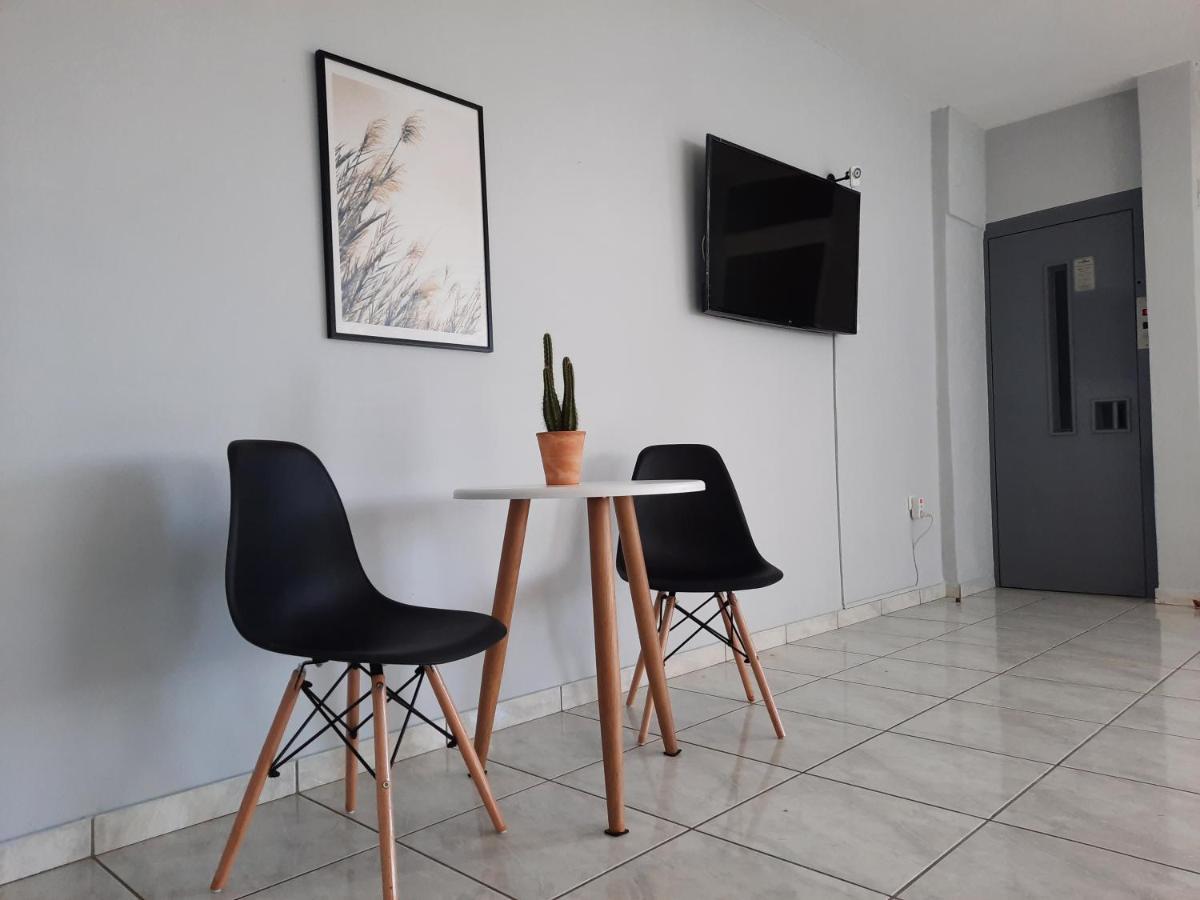 טולון Ntemos Apartments מראה חיצוני תמונה