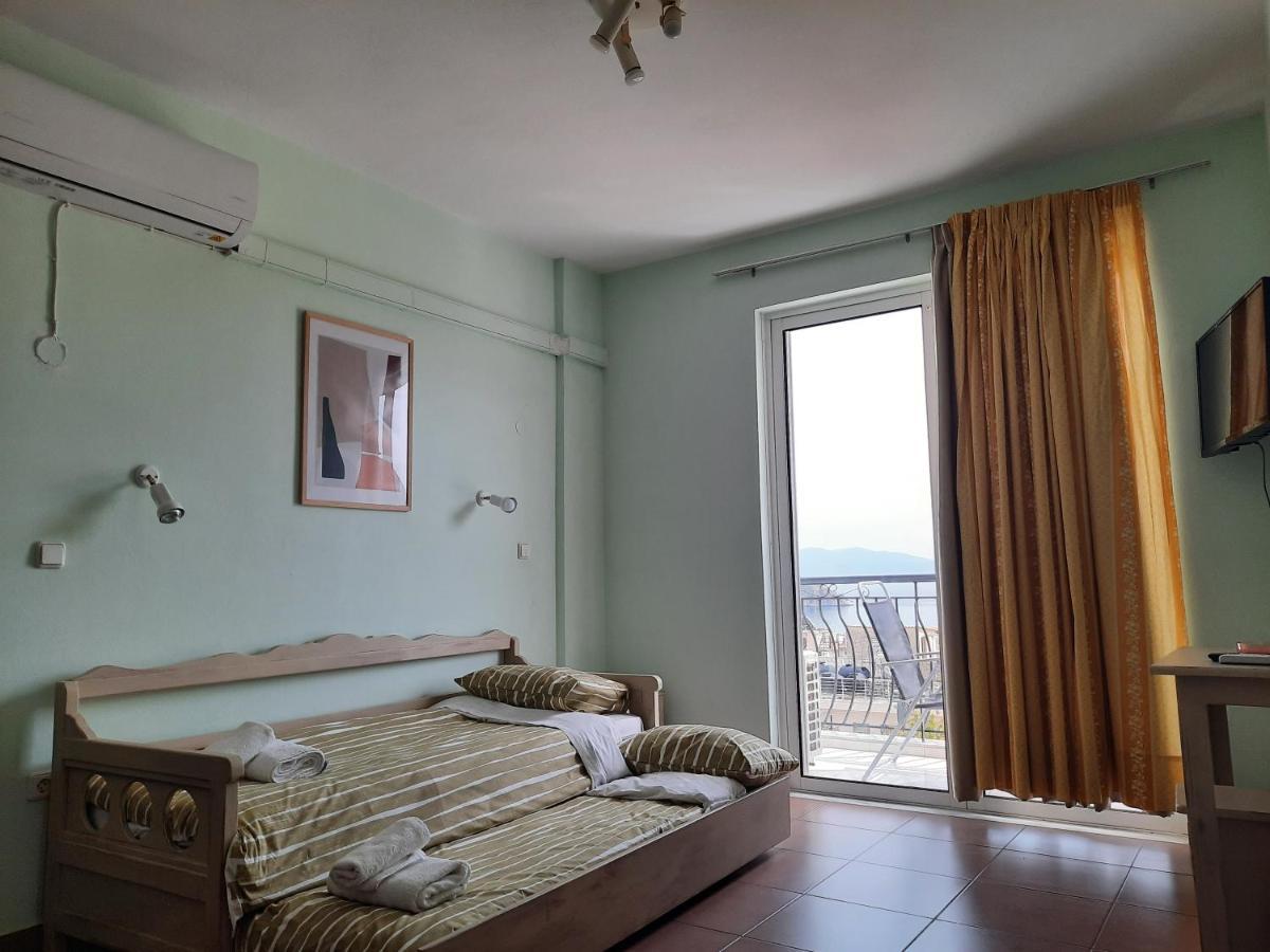 טולון Ntemos Apartments מראה חיצוני תמונה