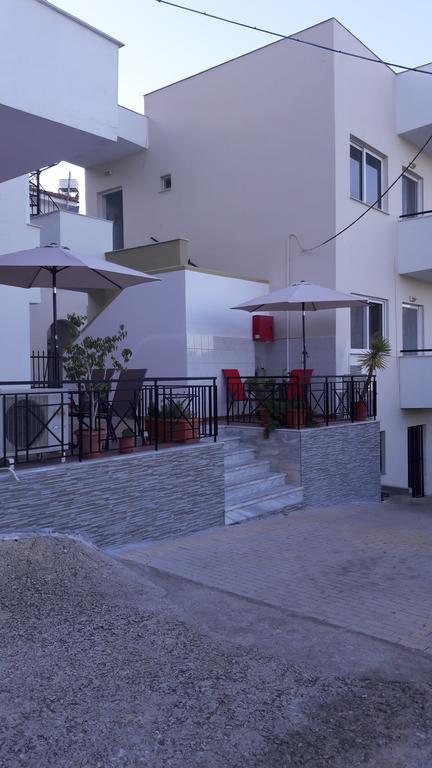 טולון Ntemos Apartments מראה חיצוני תמונה