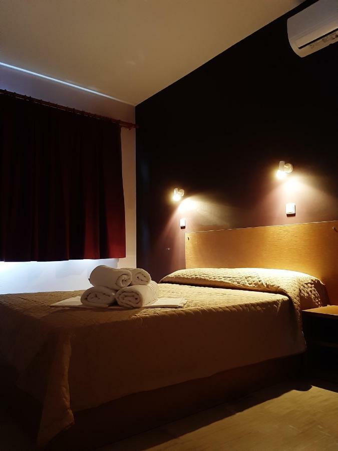 טולון Ntemos Apartments מראה חיצוני תמונה