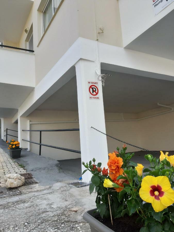 טולון Ntemos Apartments מראה חיצוני תמונה